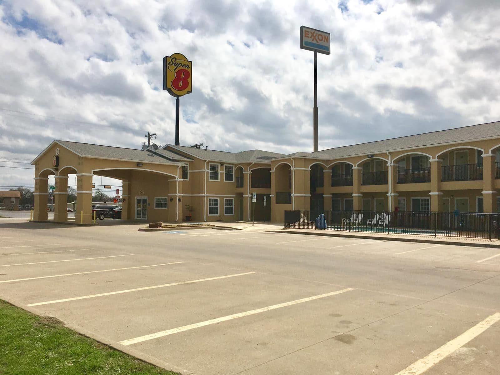 Super 8 By Wyndham Forney/East Dallas Exterior foto