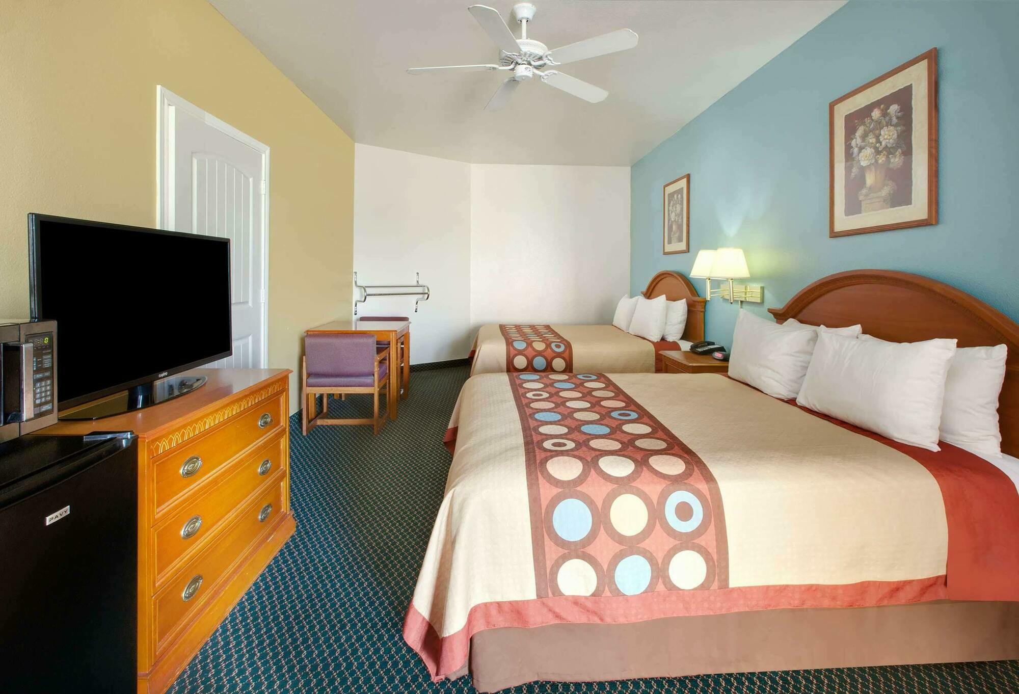 Super 8 By Wyndham Forney/East Dallas Exterior foto